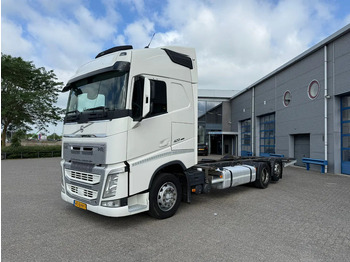 Container transporter/ Swap body truck VOLVO FH
