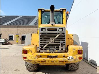 Wheel loader Volvo L90F - German Machine / 3rd Function / Auto Lube: picture 4