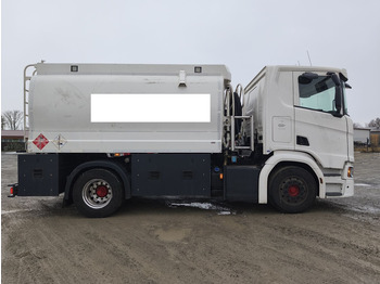 Tank truck Scania R450: picture 4 Tank truck Scania R450: picture 4