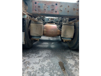 Cab chassis truck Renault Premium Lander: picture 5
