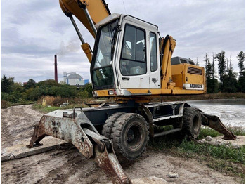 Waste/ Industry handler Liebherr 934: picture 3
