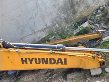 Hydraulic cylinder HYUNDAI