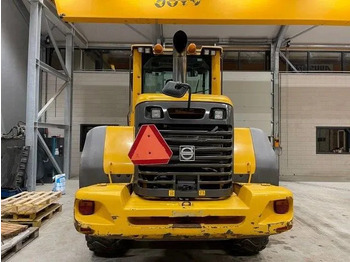 Wheel loader Volvo L70 F: picture 2