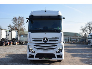 Tractor unit Mercedes-Benz Actros 5 1845 BigSpace: picture 2