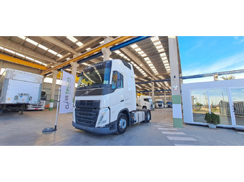 Leasing of Volvo FH 460 Globetrotter XL Retarder Volvo FH 460 Globetrotter XL Retarder: picture 1