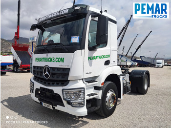 Tractor unit MERCEDES-BENZ Arocs 1843