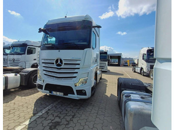 Tractor unit MERCEDES-BENZ Actros 1845