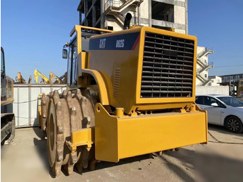 Compactor CATERPILLAR 826G: picture 2