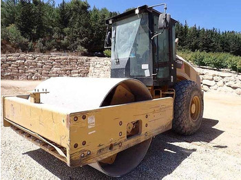 Vibratory plate CATERPILLAR CS64B