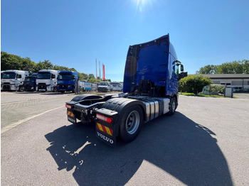 Tractor unit Volvo FH460 4x2 SZM: picture 4