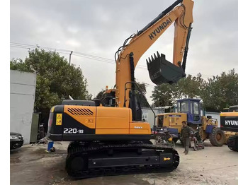 Crawler excavator HYUNDAI