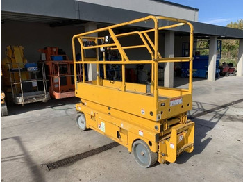 Scissor lift HAULOTTE Compact 8