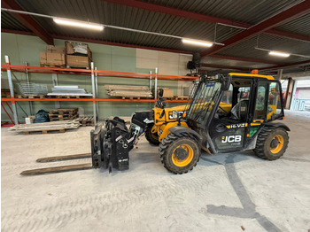 Telescopic wheel loader JCB