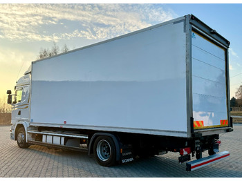 Isothermal truck SCANIA G360 / IZOTERMA / 6.8 M DŁUGOŚCI / AUTOMAT / CAŁA NA PODUSZKACH / KLIMA POSTOJOWA / ELEKTRYCZNA ROLETA TYŁ / SYPIALKA: picture 5
