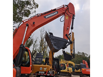 Crawler excavator Doosan DX 225 LC-9C: picture 4