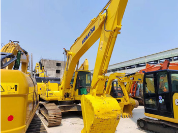Crawler excavator KOMATSU PC200-7