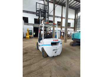 Diesel forklift TCM FD30: picture 3