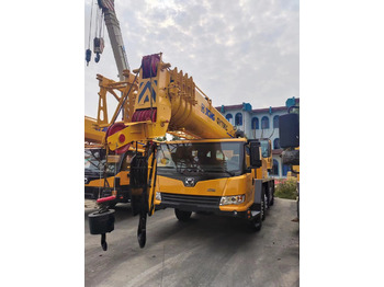 Mobile crane XCMG QY70K