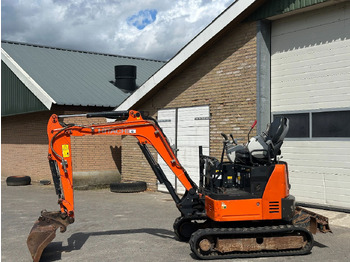 Mini excavator Hitachi ZX19U-6 YR: picture 3