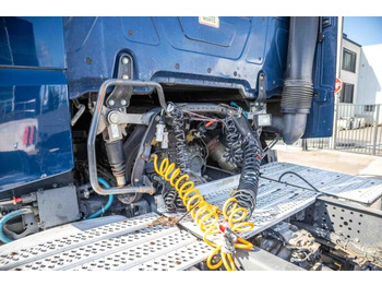 Tractor unit Mercedes ACTROS 1848 LS: picture 5