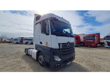 Tractor unit MERCEDES-BENZ Actros 1845