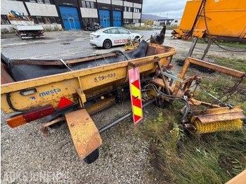 Construction equipment 2006 GMBU Bankettutlegger med feiekost: picture 2