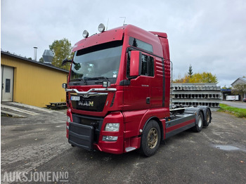 Hook lift truck MAN TGX 26.480