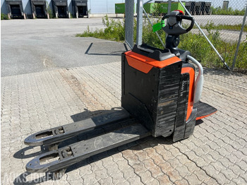 Material handling equipment BT