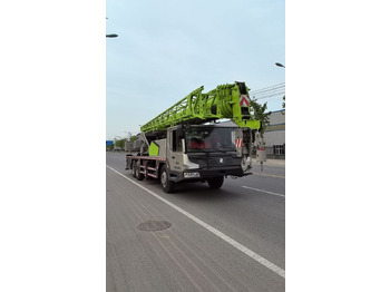 Mobile crane Zoomlion: picture 2