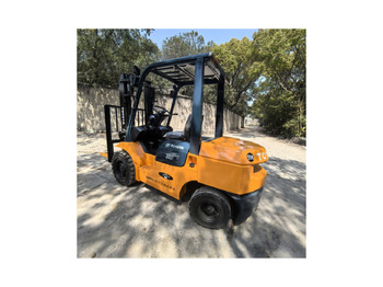 Diesel forklift TOYOTA