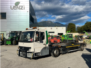 Container transporter/ Swap body truck STRADALE MERCEDES-BENZ KAMAG: picture 3
