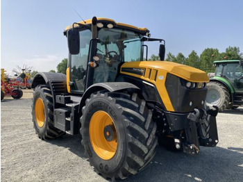 Farm tractor JCB Fastrac 4220