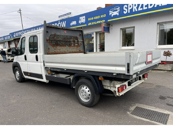 Flatbed van PEUGEOT Boxer
