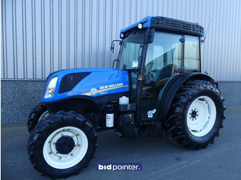 Farm tractor NEW HOLLAND T4