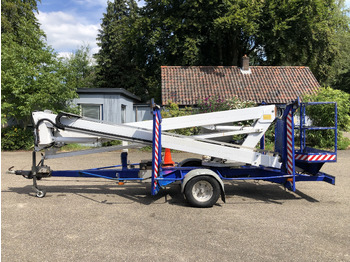 Trailer mounted boom lift