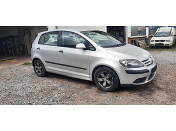 Sedan VOLKSWAGEN