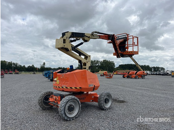 Articulated boom JLG