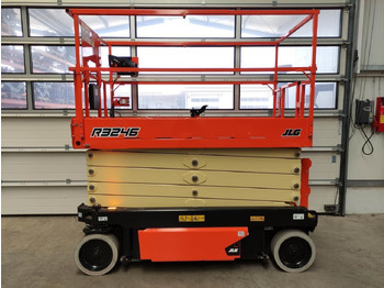 Scissor lift JLG