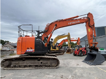Crawler excavator HITACHI ZX225
