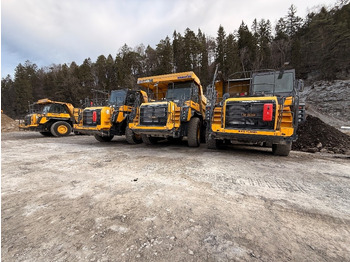 Rigid dumper/ Rock truck KOMATSU HD405