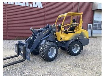 Compact loader EUROTRAC