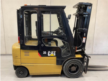 Electric forklift CATERPILLAR EP