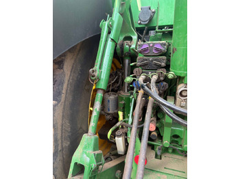 Farm tractor John Deere 8R 370: picture 5
