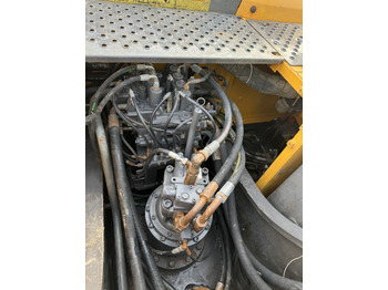 Crawler excavator VOLVO EC220D: picture 4