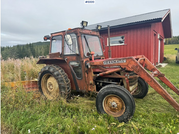 Farm tractor 1971 Massey-Ferguson 135 incl. front loader, bucket, rear scraper, and log splitter/firewood machine: picture 2 Farm tractor 1971 Massey-Ferguson 135 incl. front loader, bucket, rear scraper, and log splitter/firewood machine: picture 2