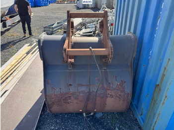 Excavator bucket