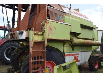 Combine harvester CLAAS Dominator 98