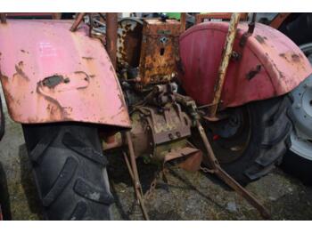 Farm tractor Massey Ferguson MF 35: picture 3