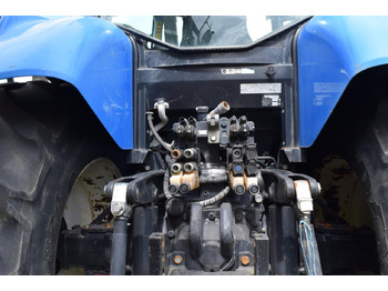Farm tractor New Holland T 7040: picture 5