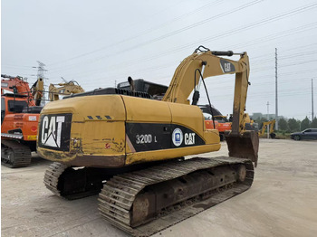 Crawler excavator CAT 320D: picture 3